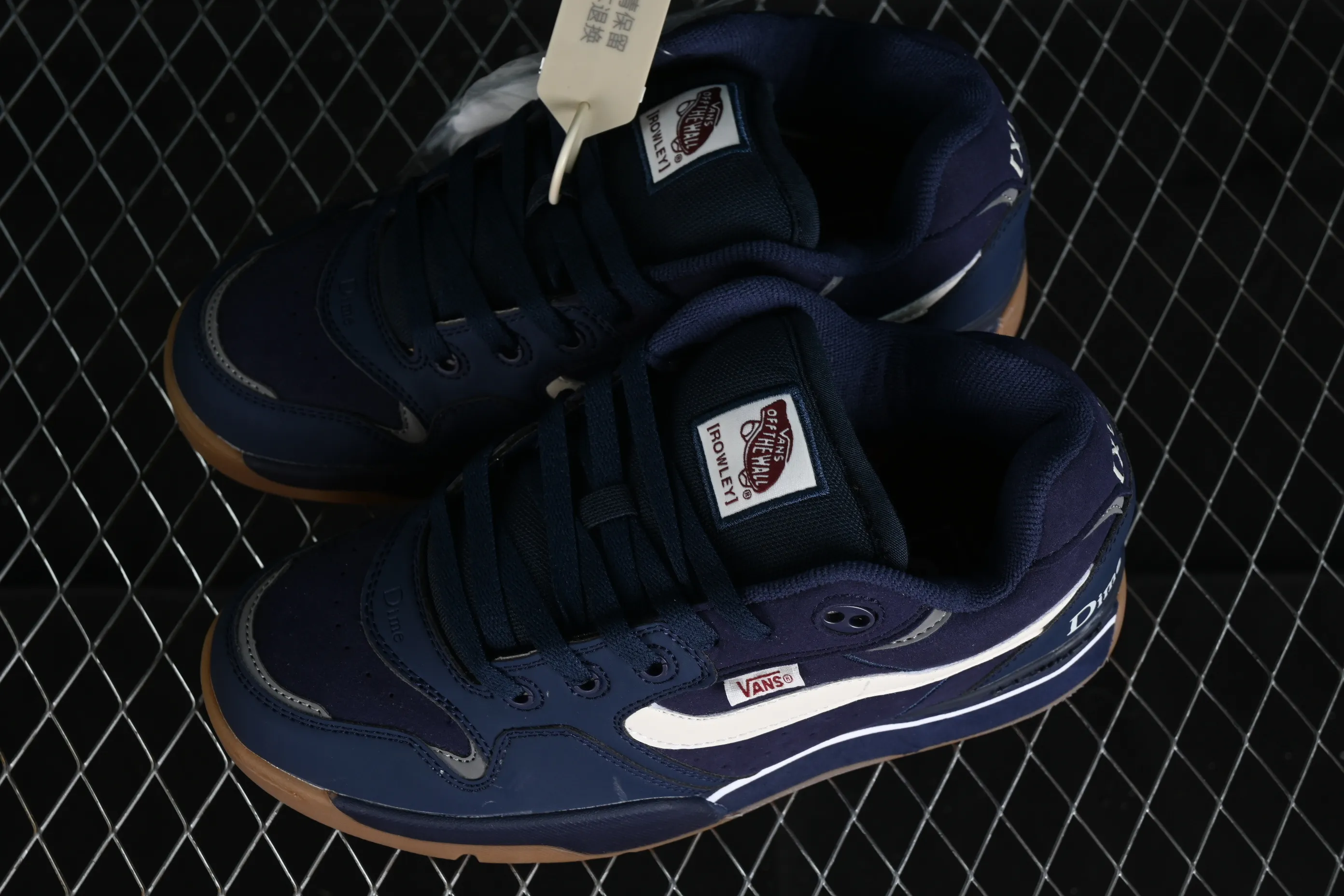 All categories Vans Vans series Vans Mid Vans China Vans Rowley XLT series Vans official shock-absorbing and wear-resistant retro skateboard shoes VN000CMWNVY